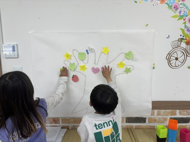 16. 고양시일산종합사회복지관_ ADHD 아동 학교 적응력 향상 ‘숨은마음찾기’ 시작 (1).jpg